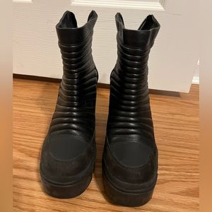 Vic Matie Platform Leather Bootie Size 37